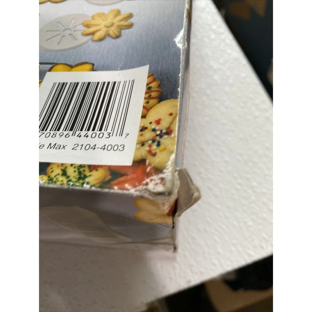 Wilton Cookie Max Cookie Press 2104-4003 Ergonomic 12 Discs New In‎ Worn Box
